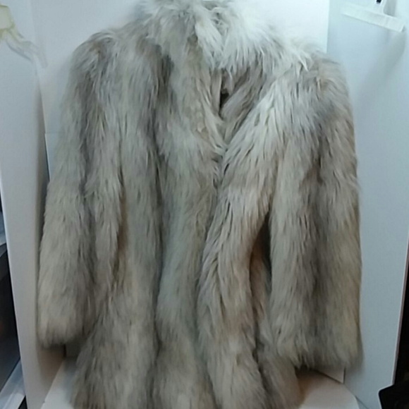 STYLE VI LTD Jackets & Blazers - Vintage Style VI Ltd Faux Fur Coat